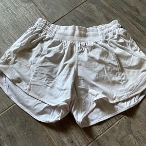 Lululemon shorts size 4